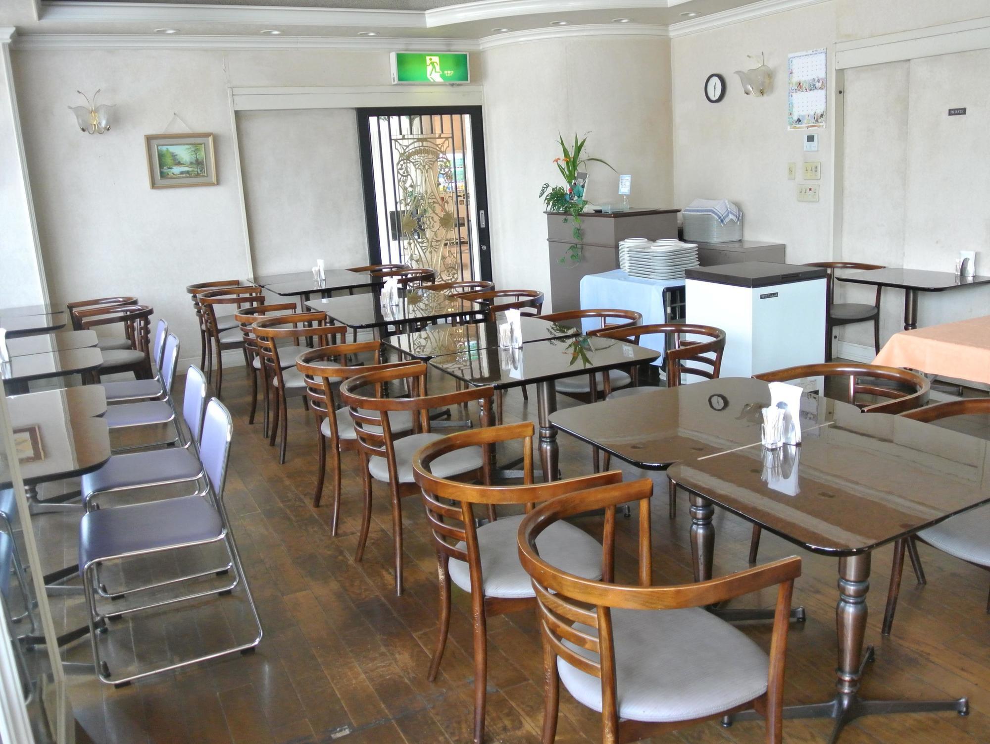 Apa Hotel Tonami Ekimae מראה חיצוני תמונה