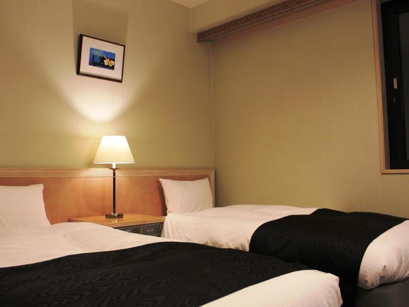 Apa Hotel Tonami Ekimae מראה חיצוני תמונה